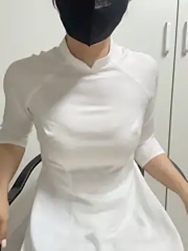 Snapshot of bi_biii chatting on 03.30.26 bi biii online show from 03.30.26