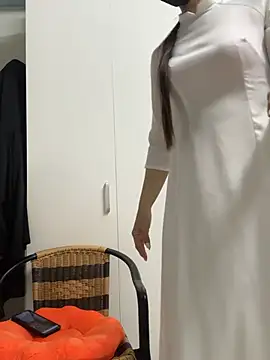 Snapshot of bi_biii chatting on 04.04.26 bi biii online show from 04.04.26