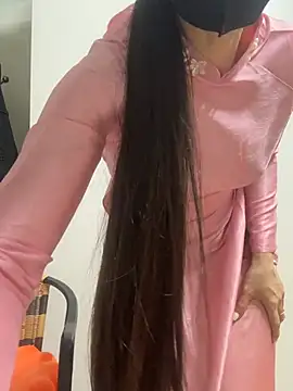 Snapshot of bi_biii chatting on 04.08.26 bi biii online show from 04.08.26