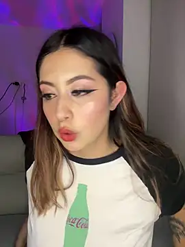 justmariee online show from 12.18.25