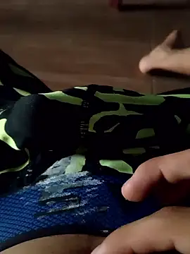 Snapshot of Wilmar0_ chatting on 12.21.25 Wilmar0 online show from 12.21.25