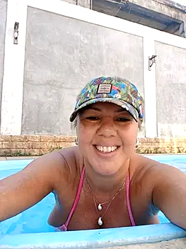 Snapshot of Pamelamilf chatting on 01.10.26 Pamelamilf online show from 01.10.26