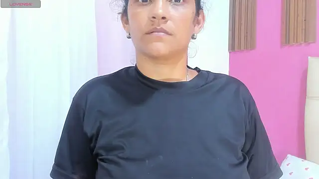 Snapshot of Bianca_slut1 chatting on 02.10.26 Bianca slut1 online show from 02.10.26