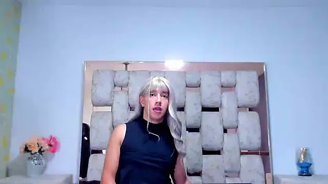 Snapshot of Asa_Noir chatting on 12.20.25 Asa Noir online show from 12.20.25