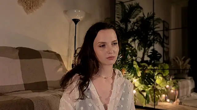 Ariadna Shy online show from 04.04.26