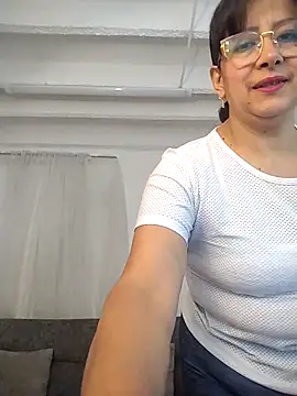 Snapshot of christy_ant chatting on 02.25.26 christy ant online show from 02.25.26