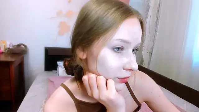chloe wifey online show from 04.30.26
