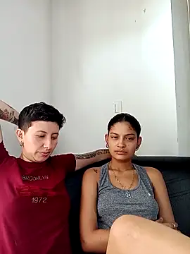 Mei and Gaby online show from 01.05.26