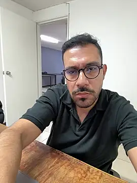 AdrianGarcia89 online show from 05.19.26