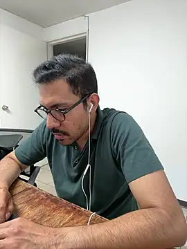 AdrianGarcia89 online show from 08.01.26