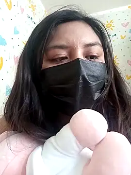 Snapshot of MIGAJERA_20 chatting on 12.22.25 MIGAJERA 20 online show from 12.22.25