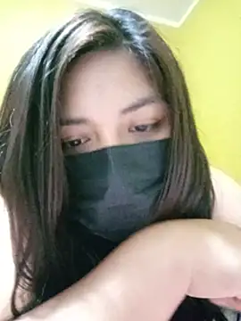 Snapshot of MIGAJERA_20 chatting on 05.18.26 MIGAJERA 20 online show from 05.18.26