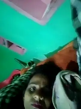 Snapshot of Khusbu77A chatting on 12.23.25 Khusbu77A online show from 12.23.25