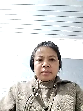 Snapshot of Girl-6868 chatting on 12.19.25 Girl-6868 online show from 12.19.25