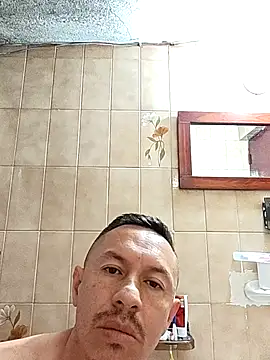 Snapshot of L_hotcream chatting on 02.13.26 L hotcream online show from 02.13.26