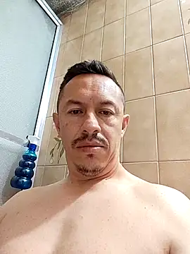 Snapshot of L_hotcream chatting on 02.20.26 L hotcream online show from 02.20.26