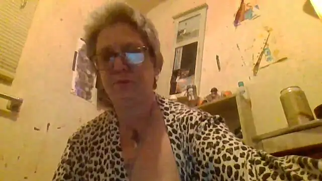 becky1111 online show from 04.10.26