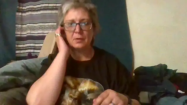 Snapshot of becky1111 chatting on 04.21.26 becky1111 online show from 04.21.26