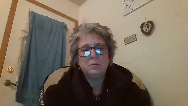 Snapshot of becky1111 chatting on 05.10.26 becky1111 online show from 05.10.26