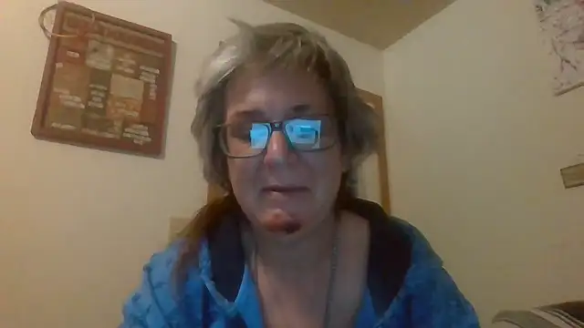 Snapshot of becky1111 chatting on 05.25.26 becky1111 online show from 05.25.26