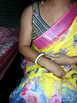 Snapshot of MAHI066 chatting on 04.25.26 MAHI066 online show from 04.25.26