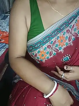 Snapshot of MAHI066 chatting on 05.19.26 MAHI066 online show from 05.19.26