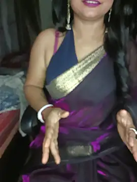 Snapshot of MAHI066 chatting on 05.19.26 MAHI066 online show from 05.19.26
