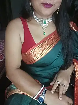 Snapshot of MAHI066 chatting on 05.31.26 MAHI066 online show from 05.31.26