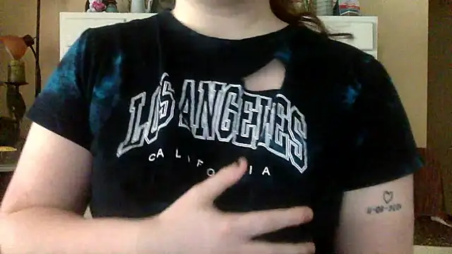 Snapshot of Tennessee_baddie_2025 chatting on 12.22.25 Tennessee baddie 2025 online show from 12.22.25