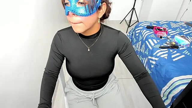 Snapshot of katia_Gray2 chatting on 02.04.26 katia Gray2 online show from 02.04.26