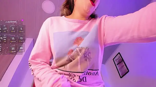 Violet Blazee online show from 01.17.26