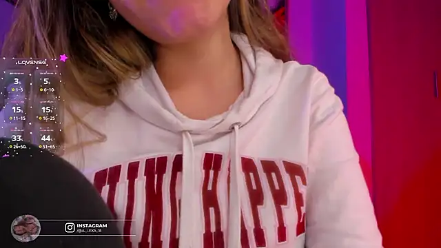 Violet Blazee online show from 03.18.26