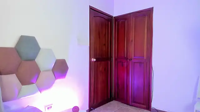 Snapshot of GahiaBelucci chatting on 02.12.26 GahiaBelucci online show from 02.12.26