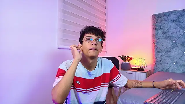 maxfrost 1 online show from 01.08.26