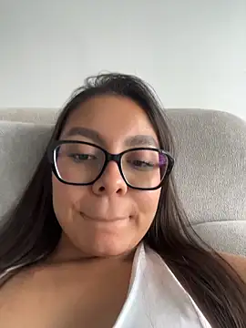 Nicollewest1 online show from 03.29.26