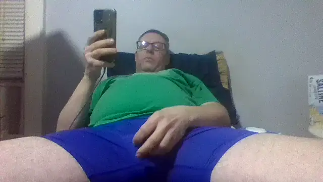 Snapshot of Notalwaysup chatting on 02.25.26 Notalwaysup online show from 02.25.26