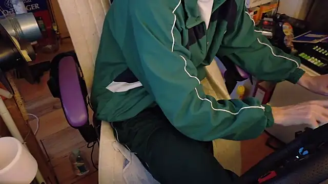 Snapshot of Gay-Versaut chatting on 02.04.26 Gay-Versaut online show from 02.04.26