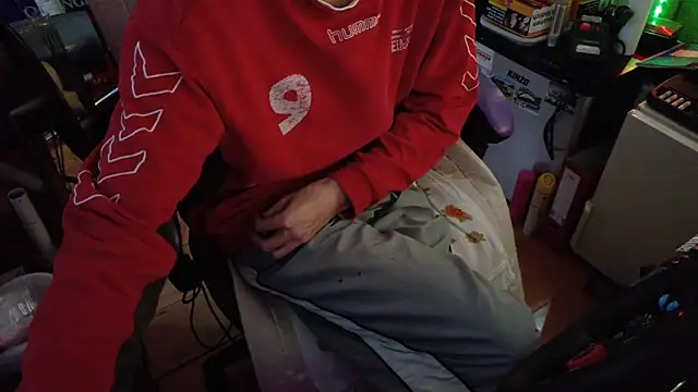 Snapshot of Gay-Versaut chatting on 02.11.26 Gay-Versaut online show from 02.11.26