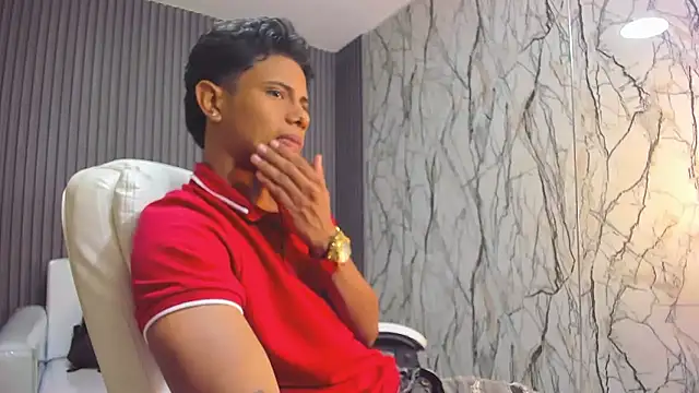 Snapshot of andrew_myersx chatting on 01.08.26 andrew myersx online show from 01.08.26