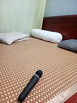 Sweet-Berryy online show from 04.12.26