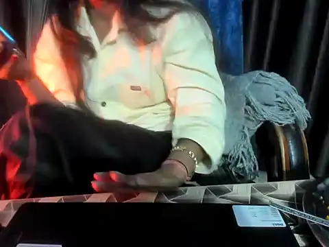 Snapshot of Priya_Sengar chatting on 01.11.26 Priya Sengar online show from 01.11.26