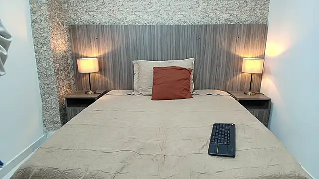 Snapshot of zoe_bermudez chatting on 01.09.26 zoe bermudez online show from 01.09.26