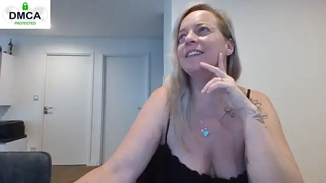 Snapshot of Miss-Chupagirly chatting on 07.16.26 Miss-Chupagirly online show from 07.16.26