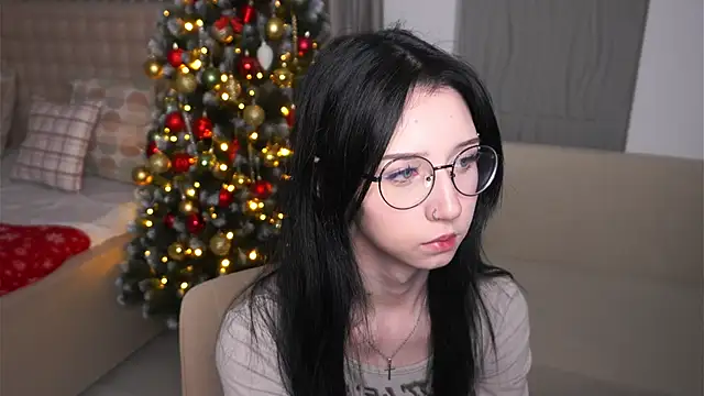 DeliaLoma online show from 01.10.26