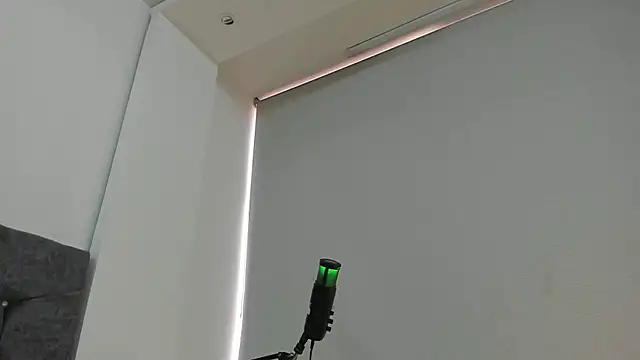 Snapshot of Eliot_X chatting on 01.08.26 Eliot X online show from 01.08.26