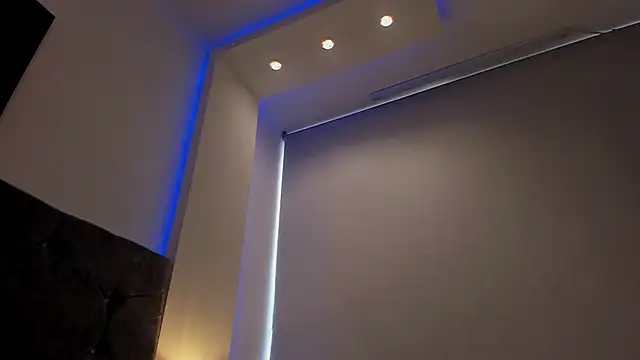 Snapshot of Eliot_X chatting on 01.09.26 Eliot X online show from 01.09.26