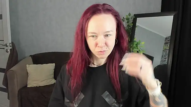 Snapshot of Spoty_Kate_ chatting on 05.19.26 Spoty Kate online show from 05.19.26
