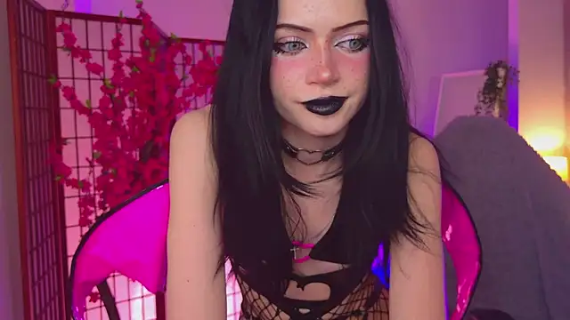 Dark Diva online show from 02.17.26