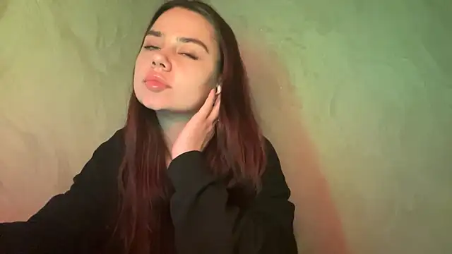 Snapshot of MiloyNoir chatting on 01.14.26 MiloyNoir online show from 01.14.26