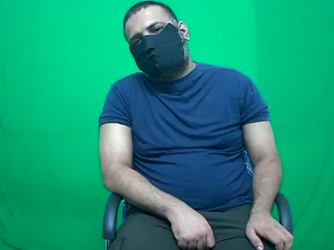 Snapshot of bdsmcoupleindia chatting on 05.24.26 bdsmcoupleindia online show from 05.24.26